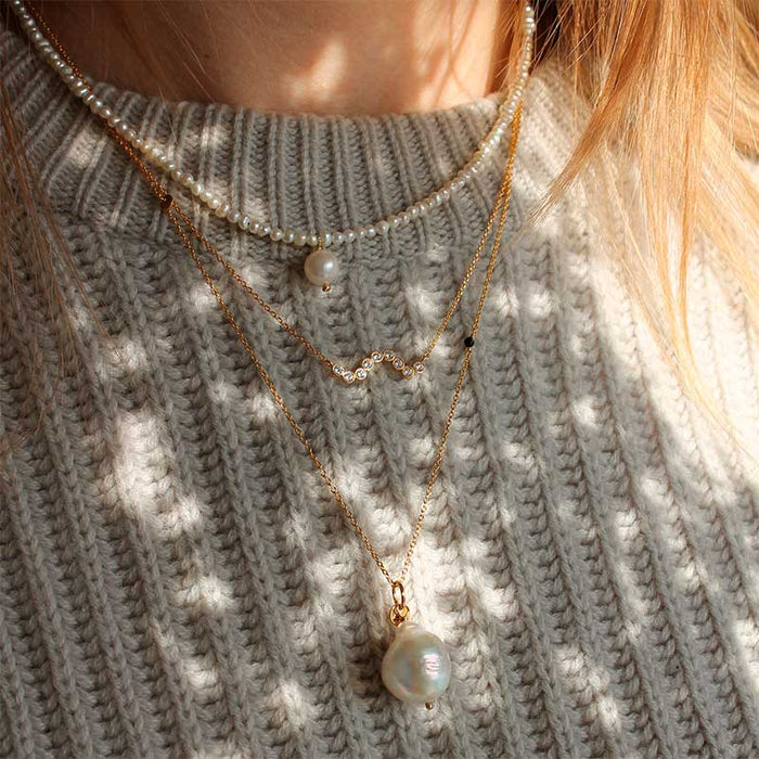 STINE A HEAVENLY PEARL DREAM NECKLACE OFF WHITE - J BY J Fashion