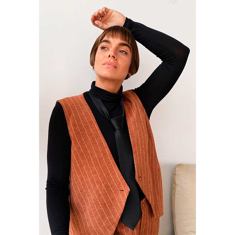 BLACK COLOUR BCELINA TIE SORT