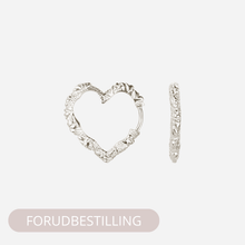 Camille Brinch Medium Heart Crush Hoops Sølv