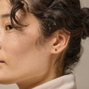 Enamel E373GM Heart Studs Guld - J BY J Fashion