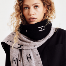 Hype The Detail 955-83-9 Scarf Black
