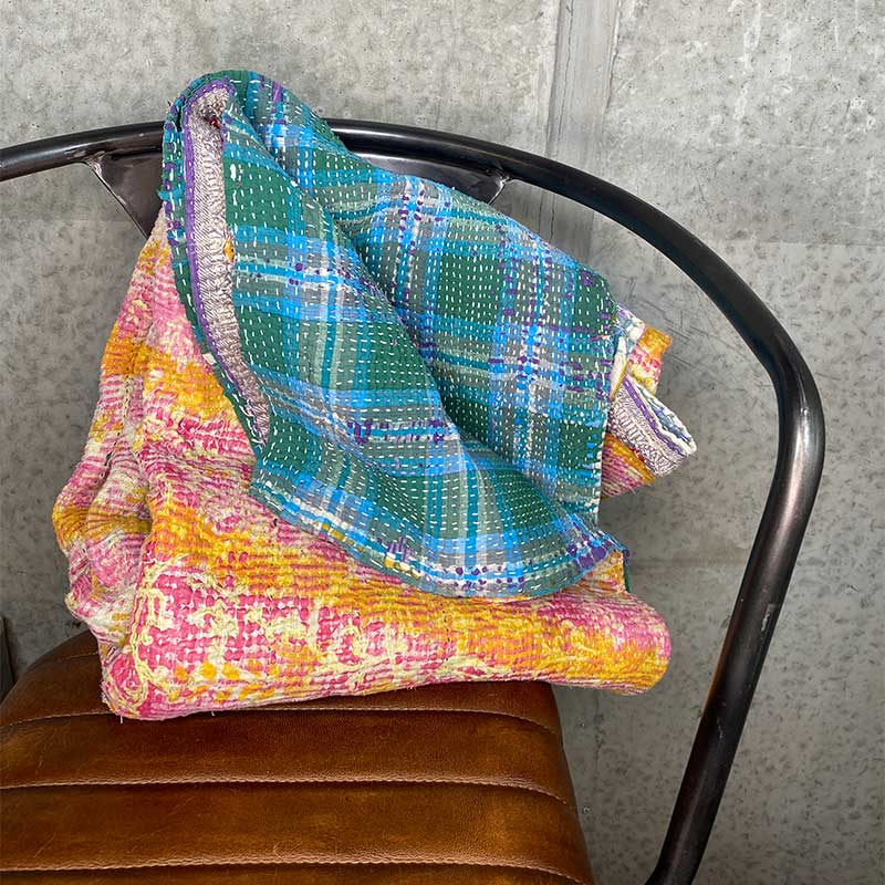 J BY J KANTHA SARI BLANKET NO. 1 150 X 200 CM ORANGE