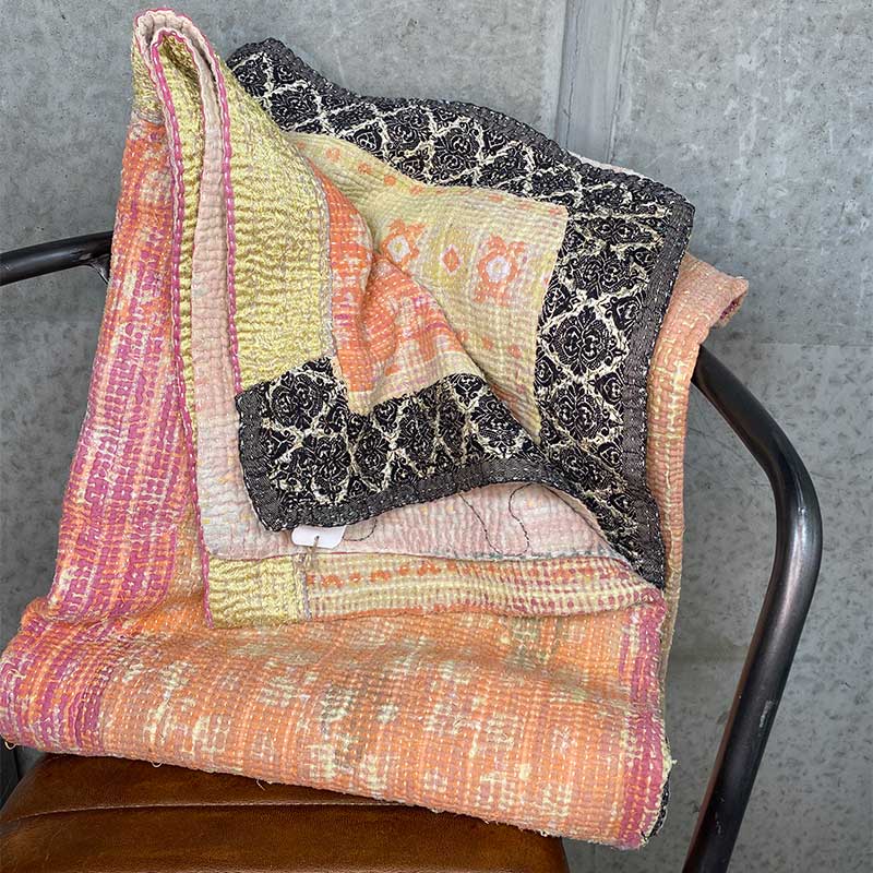 J BY J KANTHA SARI BLANKET NO. 3 150 X 200 CM ORANGE
