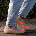 Laidbacklondon Komo Crepe Shoes Fosil Suede Natural/Neon Pink