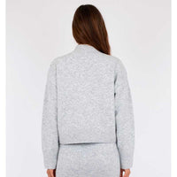 NEO NOIR PAULINA KNIT BLOUSE LYSEGRÅ-J BY J Fashion