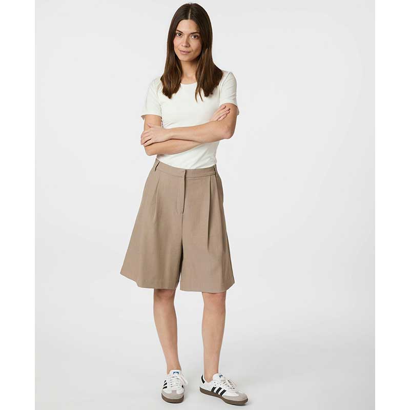 Neo Noir Nika Structure Bermuda Shorts Dark Taupe