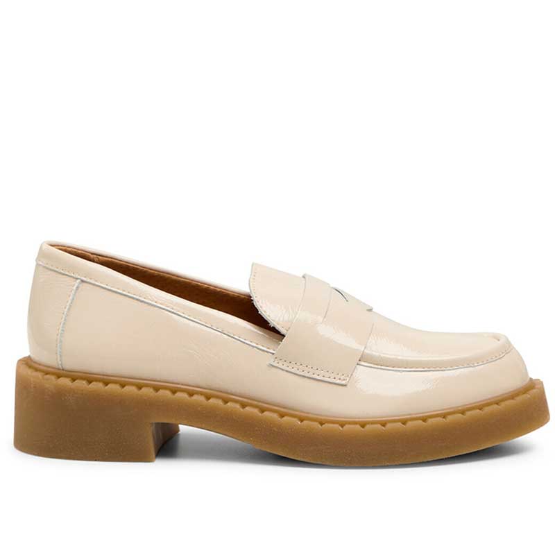 PAVEMENT NAYELI PATENT LOAFERS LYS SAND - J BY J Fashion