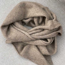 ROSAS R-22 CASHMERE SMALL SCARF MØRK SAND