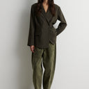 Second Female Fique Fitted blazer i army grøn-1