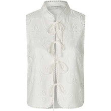 Second Female Vilma Top White