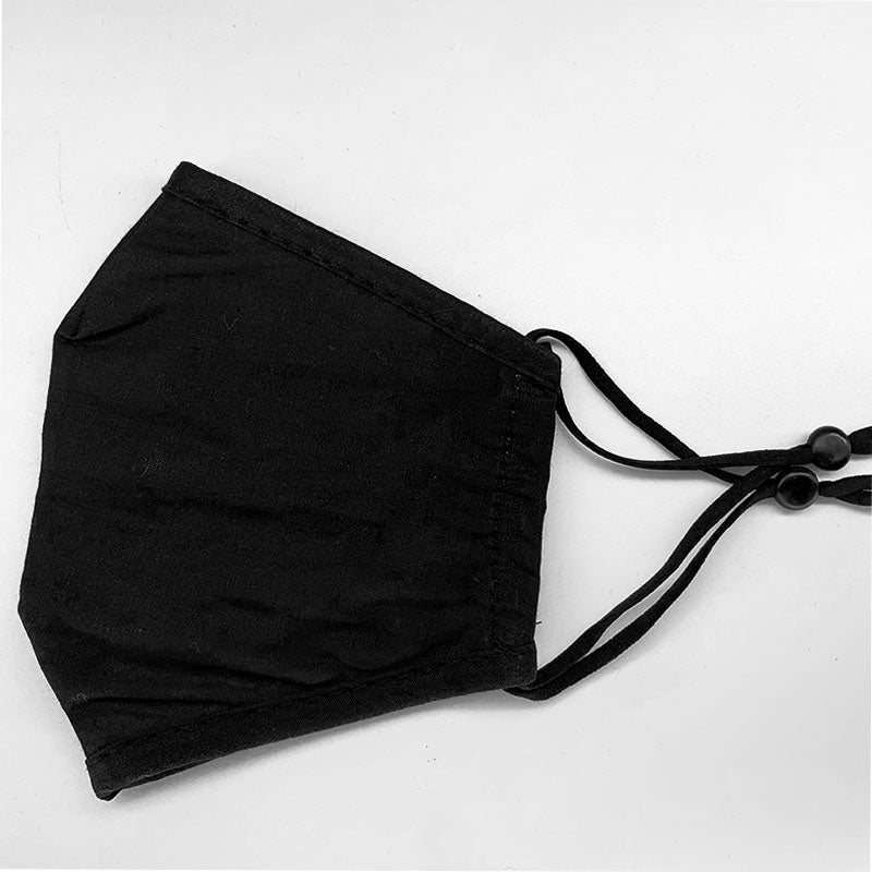 BLACK COLOUR KALI FACE MASK SORT-fra-BLACK COLOUR-hos-J BY J Fashion