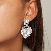 ENAMEL WINDY LARGE EARRING SØLV-fra-ENAMEL-hos-J BY J Fashion