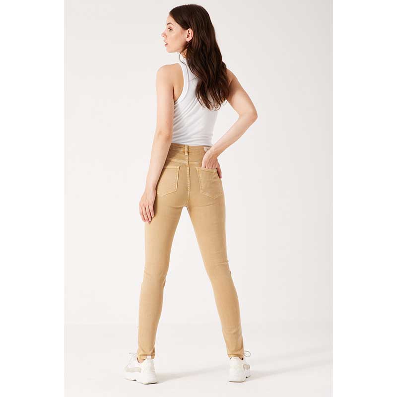 GARCIA 244 - 5094 CELIA JEANS SAND-fra-GARCIA-hos-J BY J Fashion