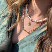 HIPZEN DECO NECKLACE GULD-fra-HIPZEN-hos-J BY J Fashion