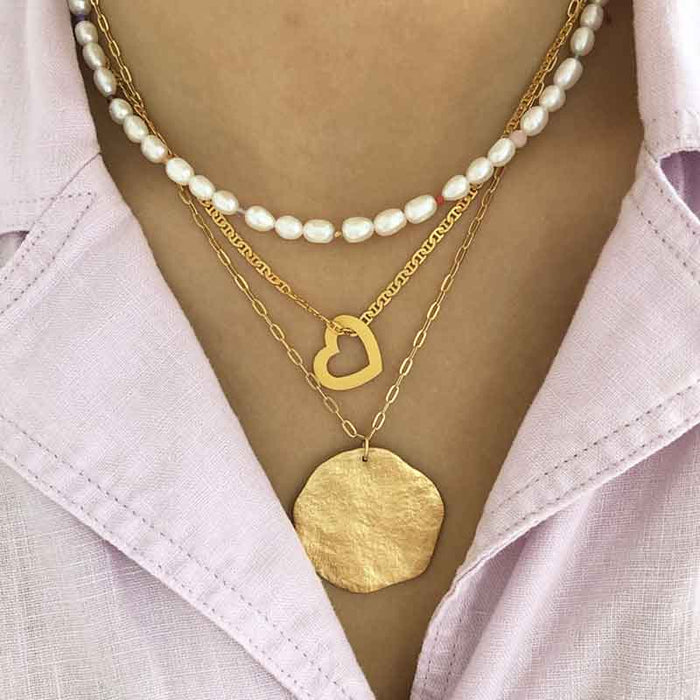 STINE A OPEN LOVE HEART PENDANT GULD-fra-STINE A-hos-J BY J Fashion